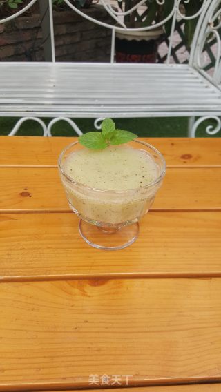 Kiwi Pear Juice recipe