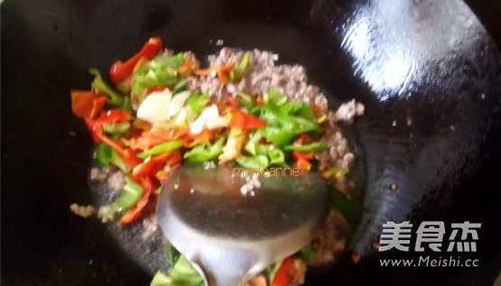 Stir-fried Pork with Dried Capers recipe