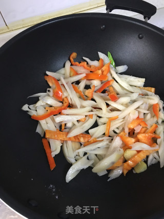 Stir-fried Lotus Root Silk recipe