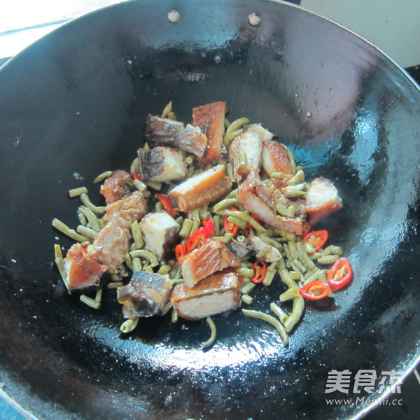 Stir-fried Cured Fish with Capers recipe