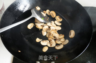Tomato and Mushroom Egg Soup recipe