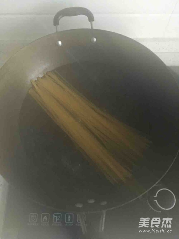 Pasta with Chicken Chop recipe