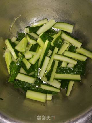 Cucumber with Pork Ears recipe