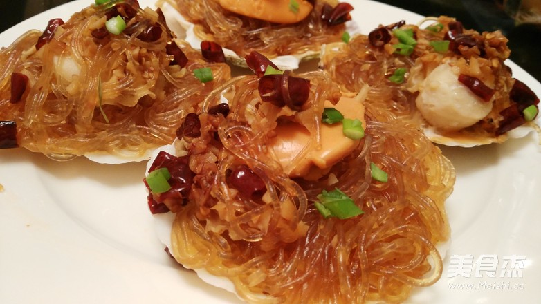 Scallops with Garlic Vermicelli recipe