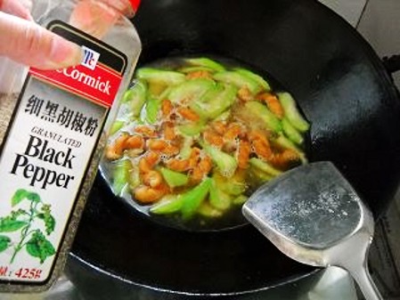 Twisted Loofah Vermicelli Soup recipe
