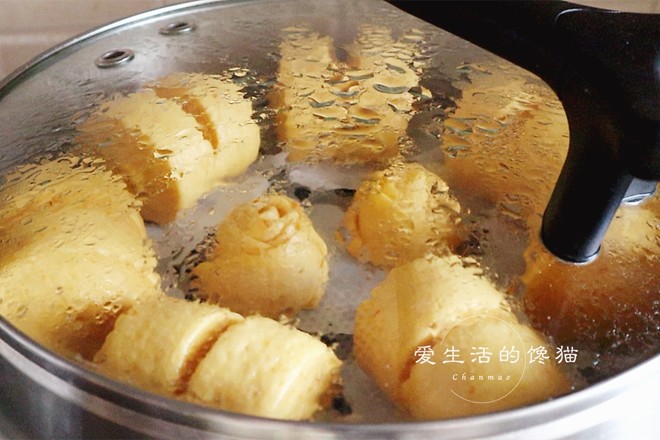 Chinese Yam and Wolfberry Steamed Buns recipe