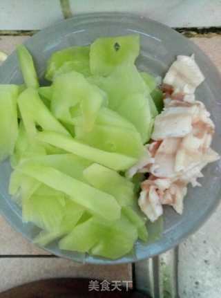 Stir-fried Pork Belly with Lettuce recipe