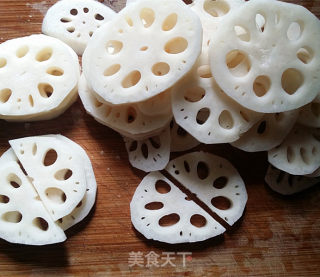 Tube Bone Lotus Root Soup recipe