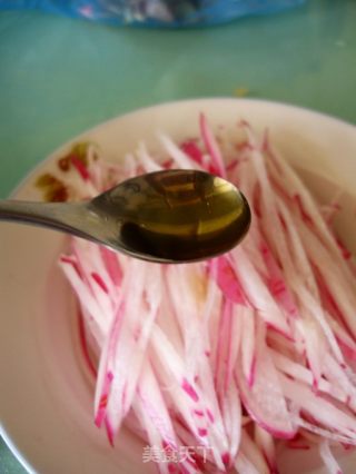 Sesame Carrot Shreds recipe