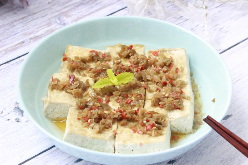 Steamed Stinky Tofu with Chopped Pepper