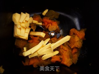Pumpkin Meal Buns recipe