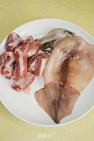 【squid Braised Pork Ribs】--encounter of Seafood and Meat recipe