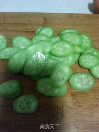 Scrambled Eggs with Cucumber recipe