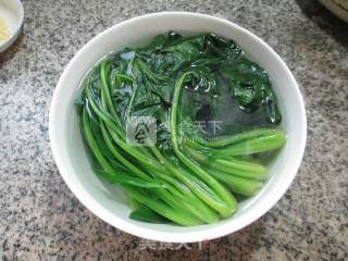 Spinach Mixed with Mussels recipe