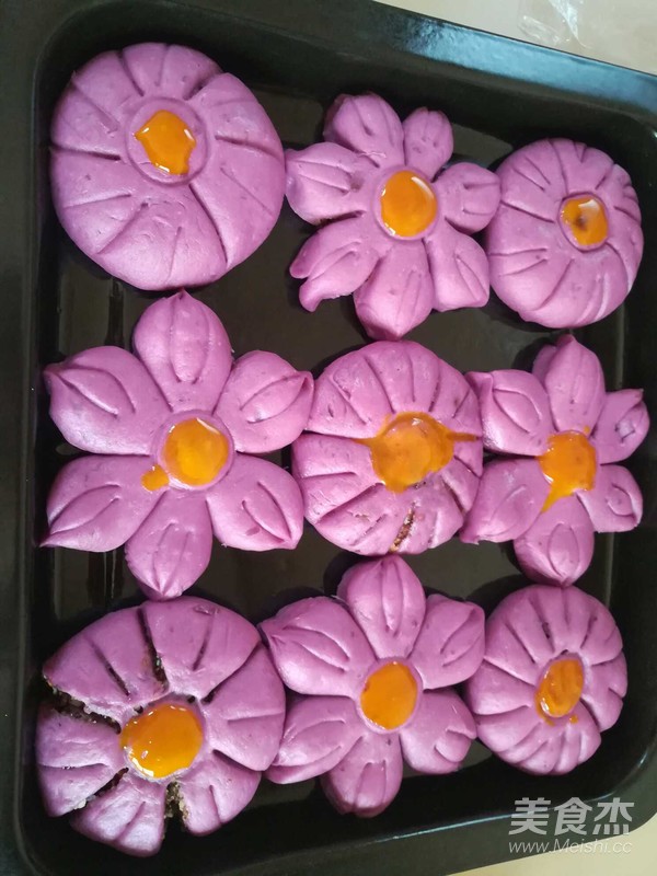 Lotus Purple Sweet Potato Bread recipe