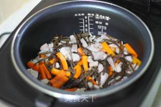 Claypot Rice with Dried Carob Pork Slices recipe