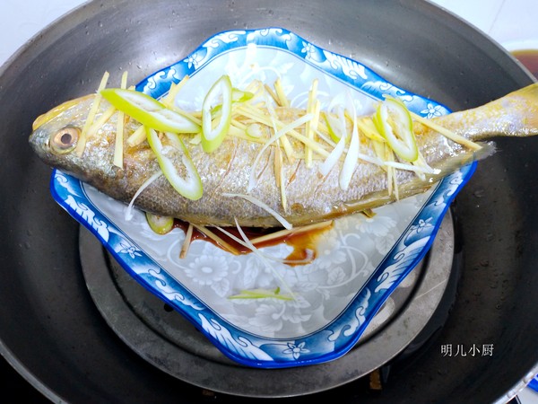 Steamed Yellow Croaker recipe