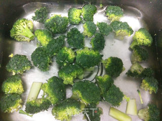 Broccoli Pork in Claypot recipe