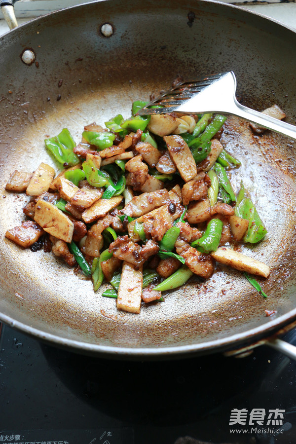 Stir-fried Pork with Wrinkled Pepper with Bean Sauce recipe