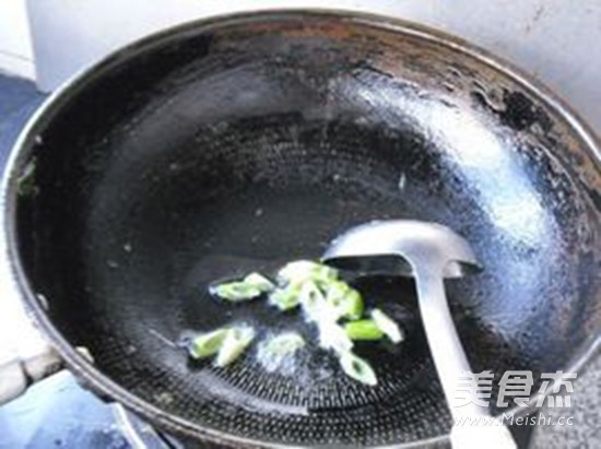 Stir-fried Thousands of Green Peppers recipe