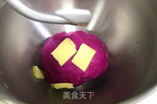 Dragon Fruit Mochi Bread recipe