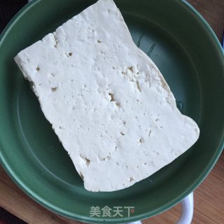 Stir-fried Tofu with Green Garlic recipe