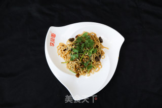 Enjoy The Signature Sauce Noodles recipe