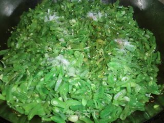 Noodles with Beans and Eggs recipe