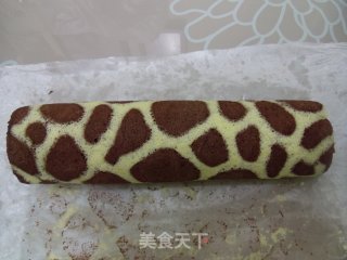 Giraffe Pattern Cream Cake Roll recipe