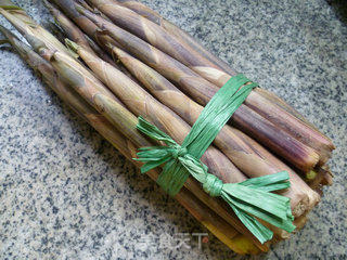 Braised Feet and Bamboo Shoots recipe