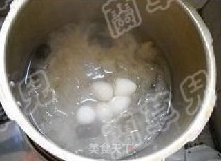 Tremella Stewed Quail Eggs recipe