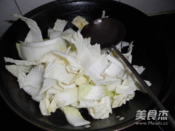 Crucian Carp and Cabbage Soup recipe