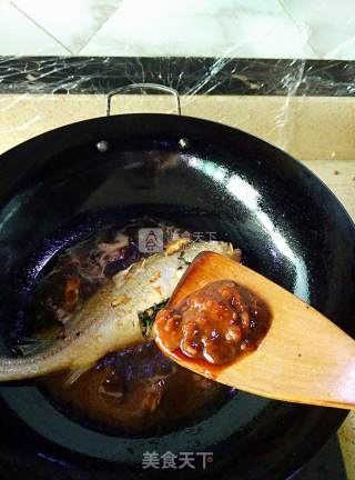 Braised Small Yellow Croaker in Brown Sauce recipe