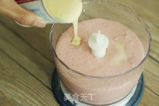 Strawberry Chocolate Ice Cream recipe