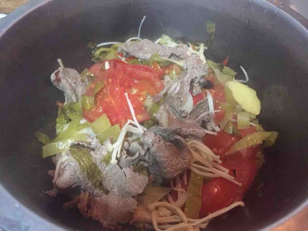 Tender Beef Noodles with Sauerkraut recipe