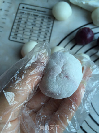 #新良第一节烤大赛# Rose Flower Snowy Moon Cakes recipe