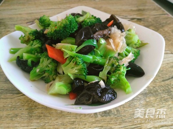 Mixed Broccoli Fungus recipe