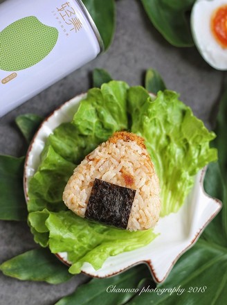 Black Tea Pork Floss Rice Ball recipe