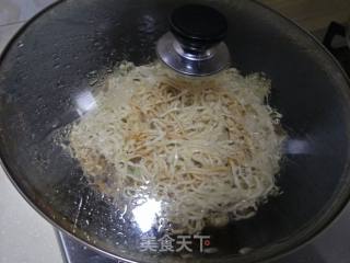 Braised Noodles with Dry Fried Pork Belly recipe