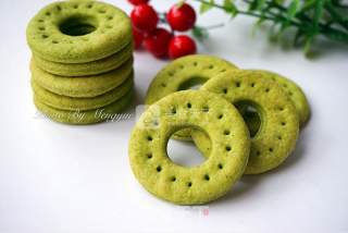 #aca烤明星大赛# Spinach Biscuit Ring (very Suitable for Baby's Teething Biscuits) recipe