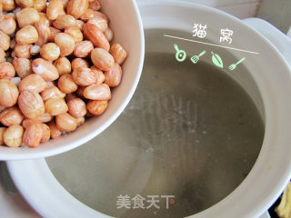 Peanut Barley Trotter Soup recipe