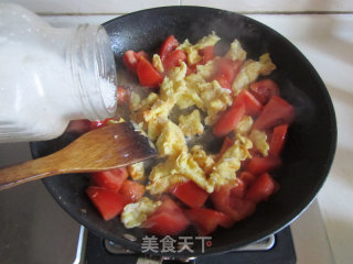 Tomato Egg Rice Noodles recipe