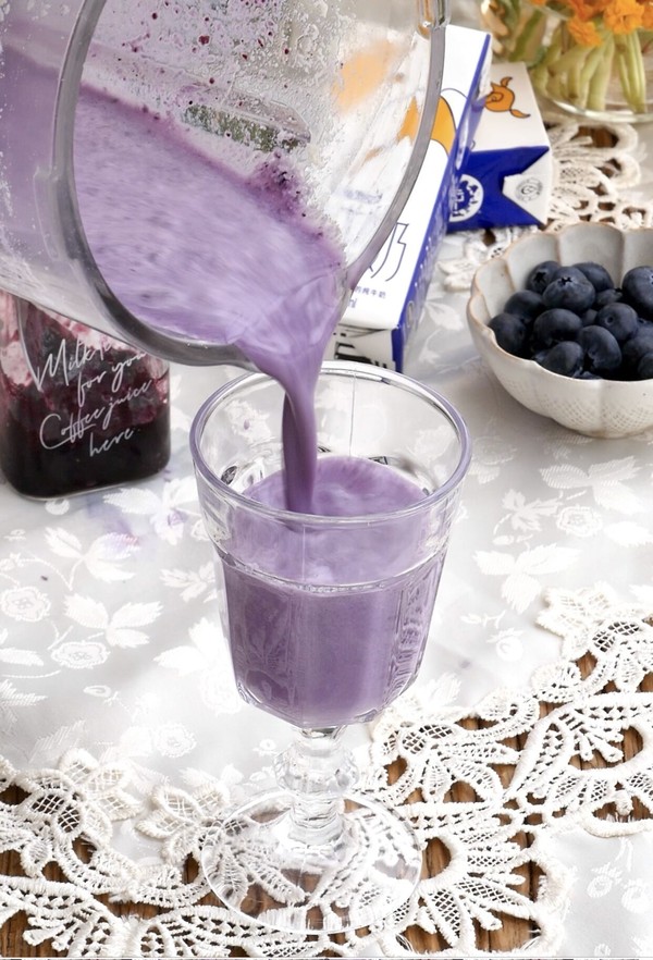 Blueberry Milk Smoothie recipe