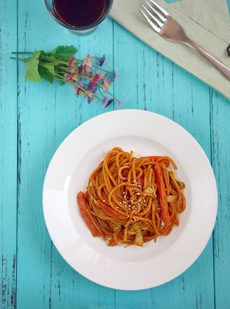 Spaghetti with Korean Spicy Sauce and Cabbage