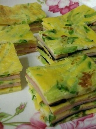 Cucumber Omelette with Bacon and Seaweed recipe