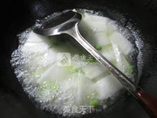 Boiled Winter Melon with Mustard Shredded Edamame recipe