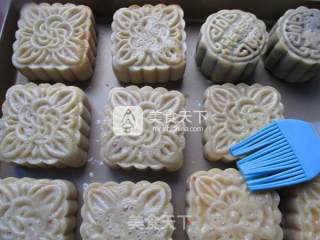 Orange Lotus Seed Paste Mooncakes recipe