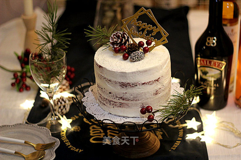 Minimalist Style. Red Velvet Birthday Cake recipe