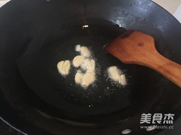 Braised Noodles with Beans in Iron Pot recipe