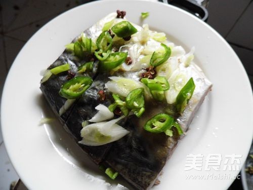 Steamed Dried Spanish Mackerel with Hot Pepper recipe